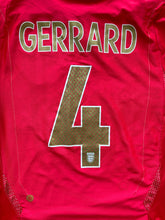 Load image into Gallery viewer, England 🏴󠁧󠁢󠁥󠁮󠁧󠁿 2006 (w/Gerrard Nameset) - Small